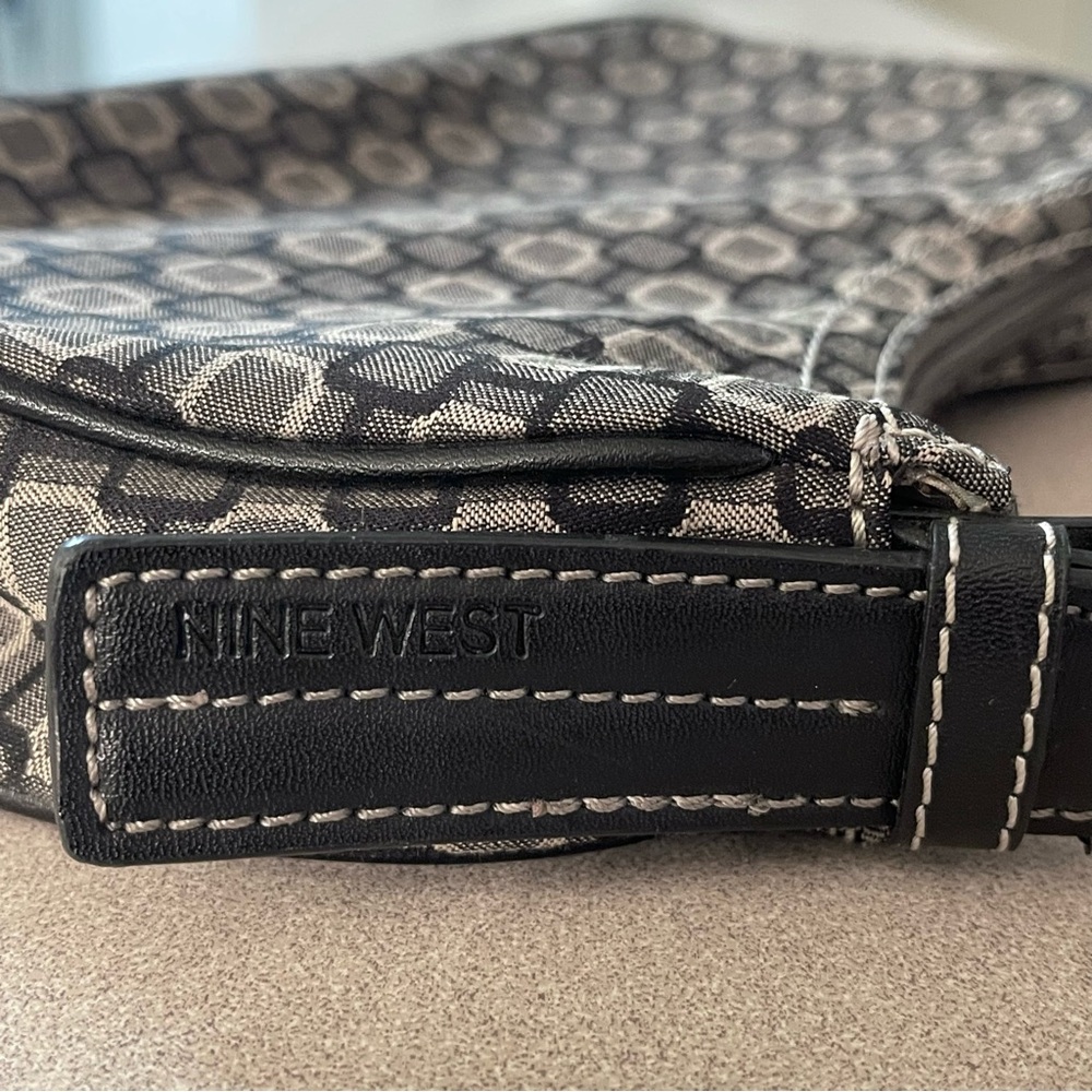 Nine West Black and Tan Bag